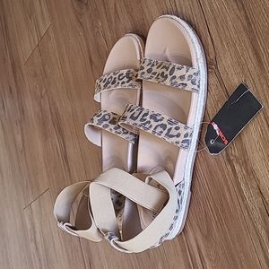 Lucky Brand Leather Leopard Print Dilane Sandals Size 9.5 NWT